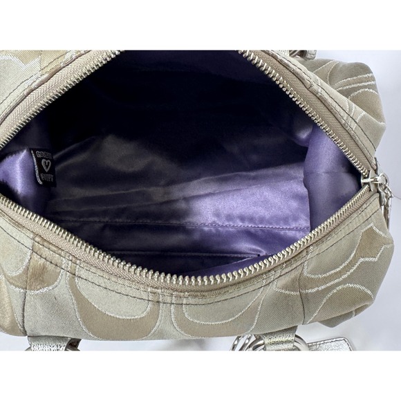 Coach Poppy Signature Lurex satchel shoulder handbag in Silver/gray metallic - Picture 11 of 12